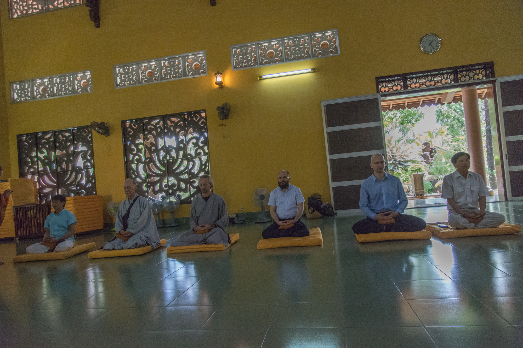 Az Egyház és a Főiskola delegációja a magyarországi vietnami buddhista közösség képviselőivel látogatást tett Dél-Vietnam buddhista szervezeteinél.