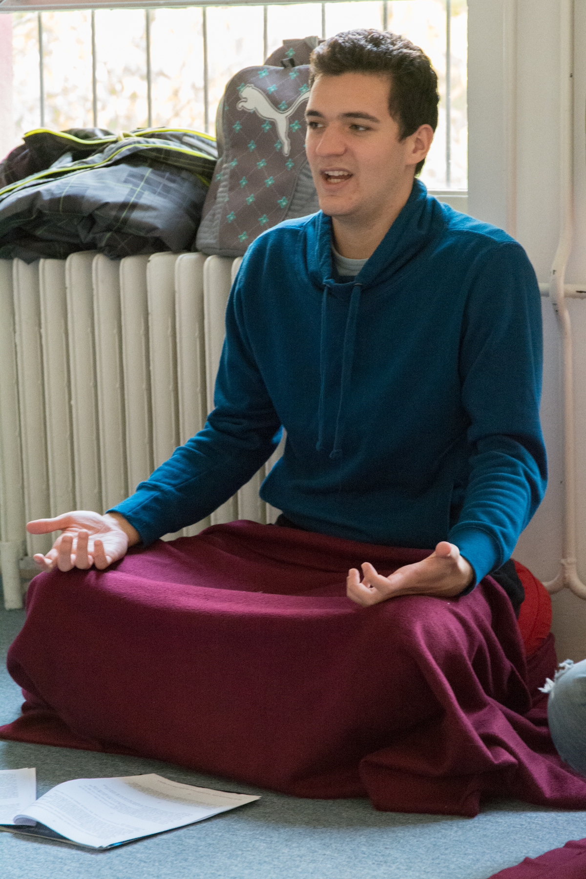 Véget ért Prof. Dr. Jinwol Lee (Dongguk University) koreai zen mester 6 napos intenzív gyémánt szútra kurzusa. A napi 8 óra munka során egymással együttműködve szemináriumi és meditációs keretek között dolgoztunk a szöveggel. Az utolsó napon pedig elvonultunk a ködös Uszóra, ahol meditációval zártuk a kurzust.