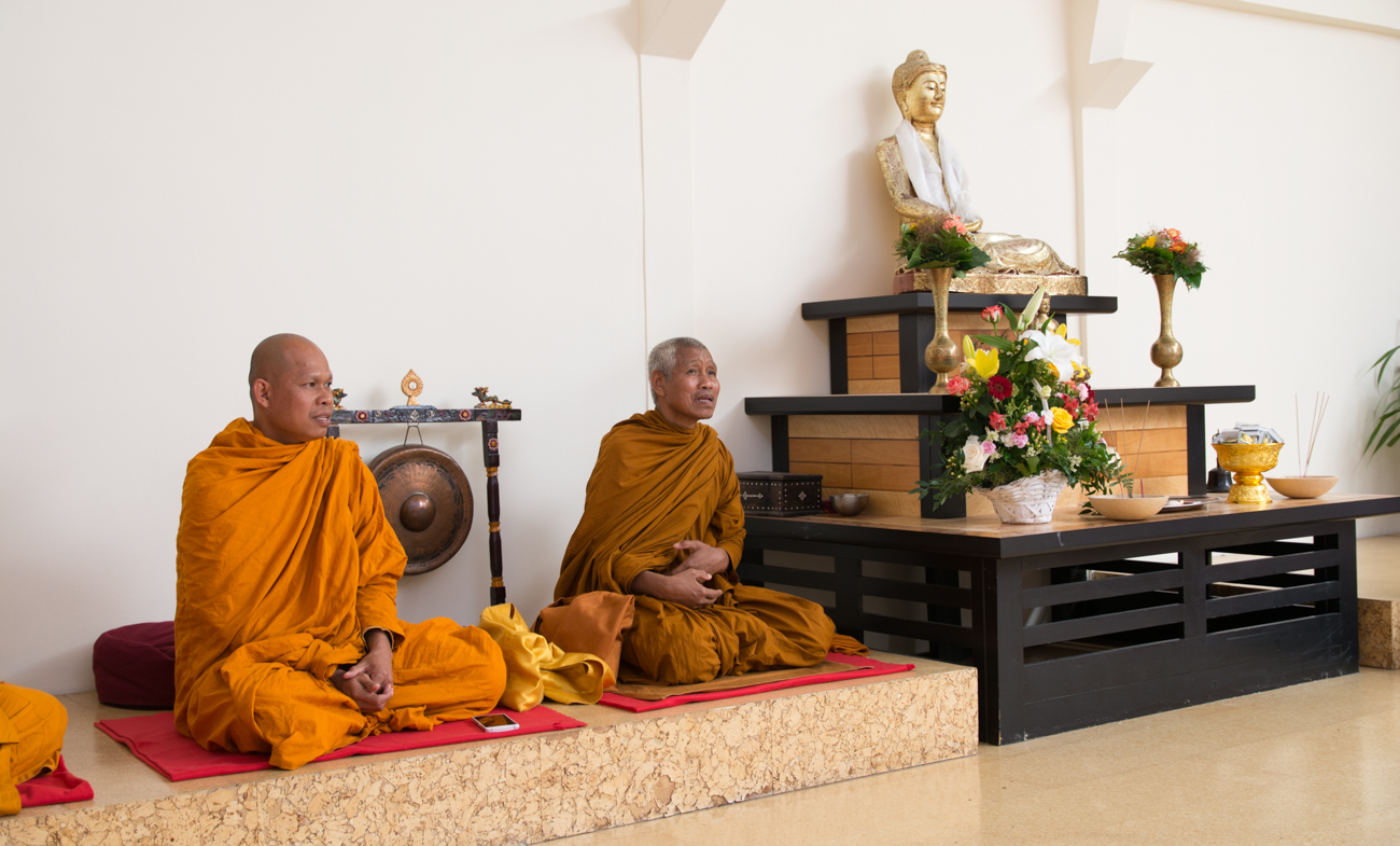 Venerable Ajahn Bunme, abbot of the Wat Pa Sathatawai Monastery, held a dharma talk about the four basis of mindfulness.